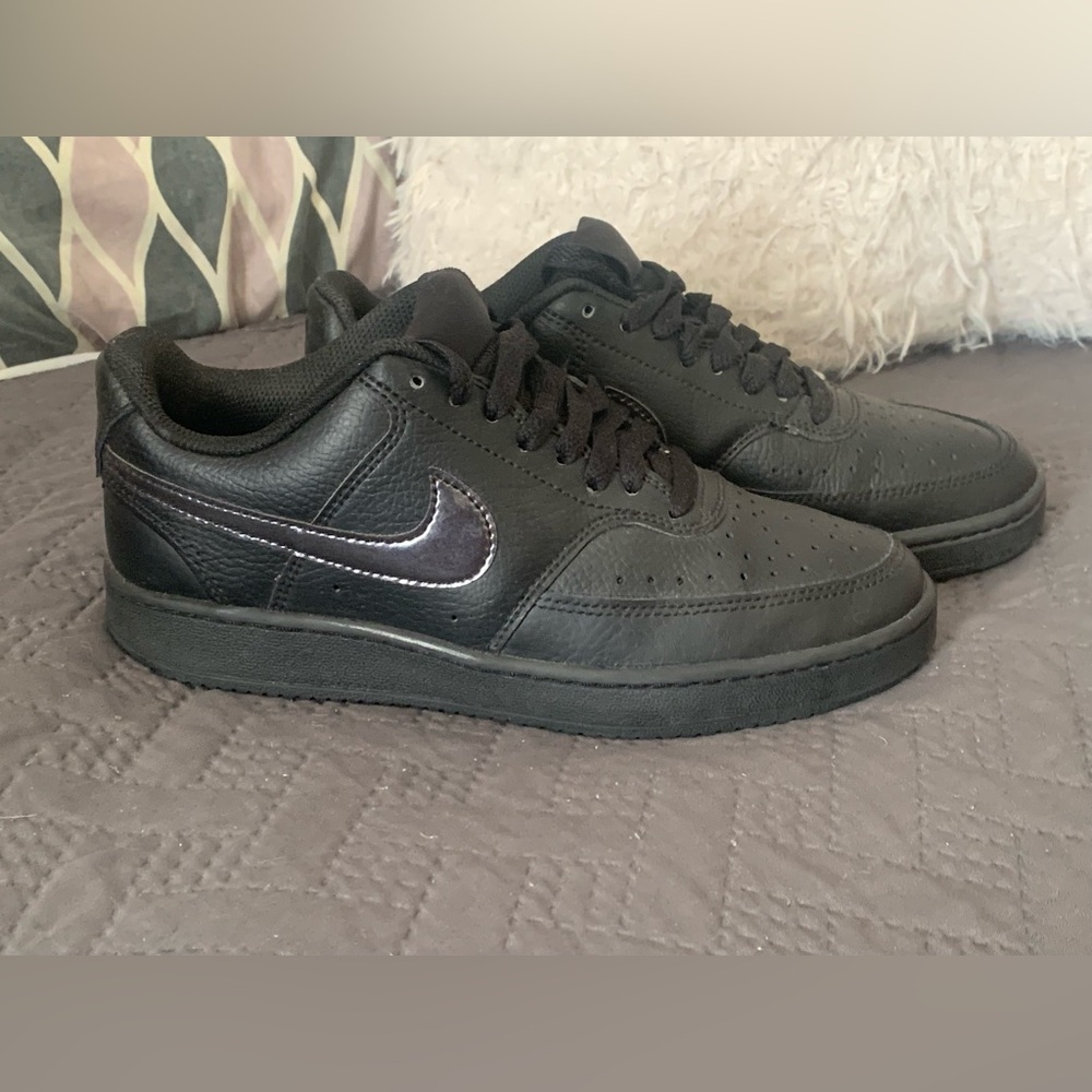 Nike Court Vision Low
